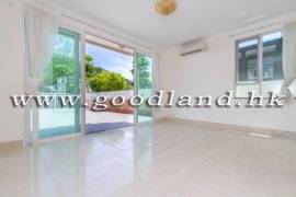 SAI KUNG Village House For Sale | End House, Private Gate & Mountain Greenery View