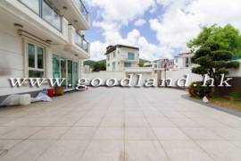 SAI KUNG Fully Detached House For Sale | Close to Town, Huge Fenced Garden