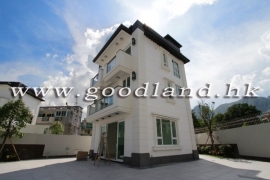 SAI KUNG Fully Detached House For Sale | Convenient Location & Huge Fenced Garden
