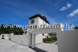 SAI KUNG Fully Detached House For Sale | Convenient Location & Huge Fenced Garden