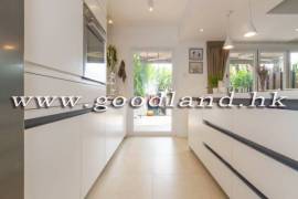 SAI KUNG Village House For Sale | Large Private-Gate Garden, Parking & Green View
