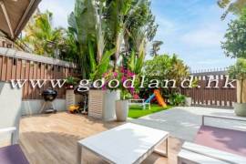 SAI KUNG Village House For Sale | Large Private-Gate Garden, Parking & Green View
