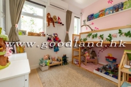 SAI KUNG Village House For Sale | Large Private-Gate Garden, Parking & Green View