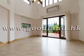 SAI KUNG Village House For Sale | Mid-Level Greenery Sea View & High Ceiling
