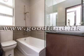 SAI KUNG Duplex Village House For Sale | Detached Duplex, Front Porch & Parking