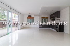 SAI KUNG Duplex Village House For Sale | Detached Duplex, Front Porch & Parking