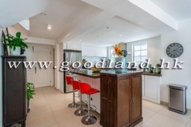 SAI KUNG Village House For Sale | Communal Pool, Covered Parking & Modern Renovation