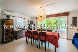 SAI KUNG Village House For Sale | Communal Pool, Covered Parking & Modern Renovation