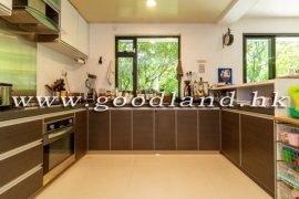 SAI KUNG Detached Village House For Sale | Creekside Greenery, EV Parking & Practical Layout