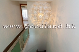 SAI KUNG Village House For Sale | Close to Town, High Ceiling & Brand New Kitchen
