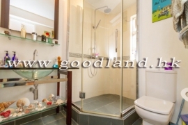 SAI KUNG Detached Village House For Sale | Gated Community, Terrace & Communal Pool