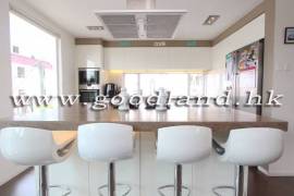 SAI KUNG Duplex Village House For Sale | Mid-Level Sea Greenery View & Private Roof
