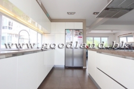 SAI KUNG Duplex Village House For Sale | Mid-Level Sea Greenery View &amp; Private Roof