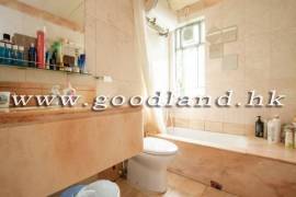 SAI KUNG Village House For Sale | Deeded Garden, Multi Parking & Greenery View