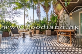 SAI KUNG End Unit Village House For Sale | Huge Garden, Sea View &amp; 3 En-Suites