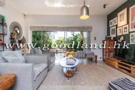 SAI KUNG End Unit Village House For Sale | Huge Garden, Sea View & 3 En-Suites