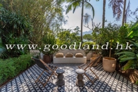 SAI KUNG End Unit Village House For Sale | Huge Garden, Sea View &amp; 3 En-Suites