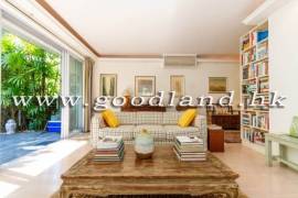 SAI KUNG Village House For Sale | Lawn Garden, Greenery View & Parking Next to House