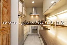 SAI KUNG Village House For Sale | Lawn Garden, Greenery View & Parking Next to House