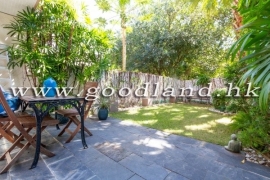 SAI KUNG Village House For Sale | Lawn Garden, Greenery View & Parking Next to House