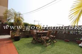 SAI KUNG Village House For Sale | Two Storey Home Close to Town with Equipped Kitchen