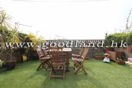 SAI KUNG Village House For Sale | Two Storey Home Close to Town with Equipped Kitchen