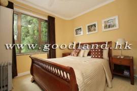 SAI KUNG Village House For Sale | Mid-Level Complex, Communal Pool & 4 Bedrooms