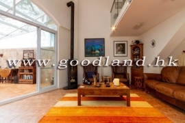 SAI KUNG End Unit Village House For Sale | Private Gate, Town View & Garden