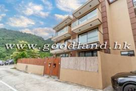 SAI KUNG Village House For Sale | Open Plan Living, BBQ Porch & 4 Bedrooms
