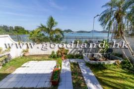SAI KUNG Village House For Sale | Waterfront Location, Big Garden & 3 Bedrooms