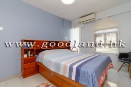 SAI KUNG Village House For Sale | Waterfront Location, Big Garden & 3 Bedrooms