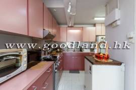 SAI KUNG Village House For Sale | Waterfront Location, Big Garden & 3 Bedrooms