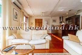 SAI KUNG Waterfront Village House For Sale | Yacht Club Sea View, Multi Parking & 4 Rooms