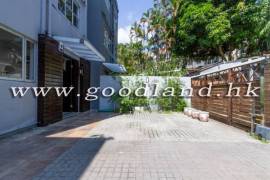 SAI KUNG Village House For Sale | Front & Back Garden, High Ceiling & 4 Bedrooms