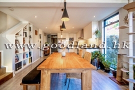 SAI KUNG Village House For Sale | Move-In Condition, Equipped Kitchen & 3 Bedrooms