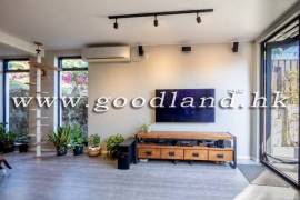 SAI KUNG Village House For Sale | Move-In Condition, Equipped Kitchen & 3 Bedrooms