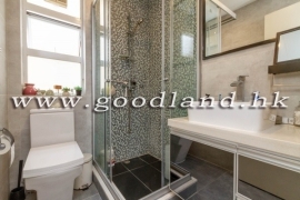 SAI KUNG Detached House For Sale | Large Garden, Private Gate Parking & 5 Bedrooms