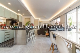 SAI KUNG Detached House For Sale | Large Garden, Private Gate Parking & 5 Bedrooms