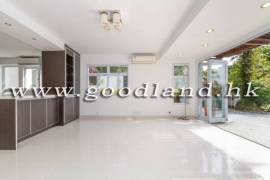 SAI KUNG End Unit Village House For Sale | Walk to Town, Communal Pool & Sea View