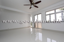 SAI KUNG Village House For Sale | Sea View, Close to Town & Communal Pool