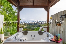 SAI KUNG Mid-Level Village House For Sale | Sky Garden, Scenic View & 3 Bedrooms