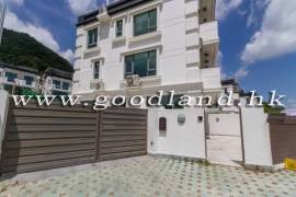 SAI KUNG Village House For Sale | Fully Detached Waterfront Home, Private Pool & Gated Parking