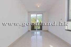 SAI KUNG Village House For Sale | Gated Community, Huge Garden & Greenery View
