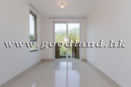 SAI KUNG Village House For Sale | Gated Community, Huge Garden & Greenery View