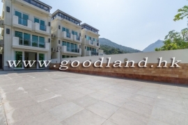 SAI KUNG Village House For Sale | Gated Community, Huge Garden & Greenery View