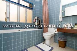 SAI KUNG Corner House For Sale | Private Gate Parking, Communal Pool & Greenery