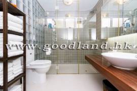 SAI KUNG Corner House For Sale | Private Gate Parking, Communal Pool & Greenery