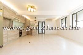 SAI KUNG Detached House For Sale | Close to Main Road, Yard & 4 Bedrooms