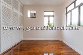 SAI KUNG Detached House For Sale | Resort Complex, Communal Pool & 4 Bedrooms