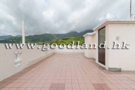 SAI KUNG Detached House For Sale | Resort Complex, Communal Pool & 4 Bedrooms